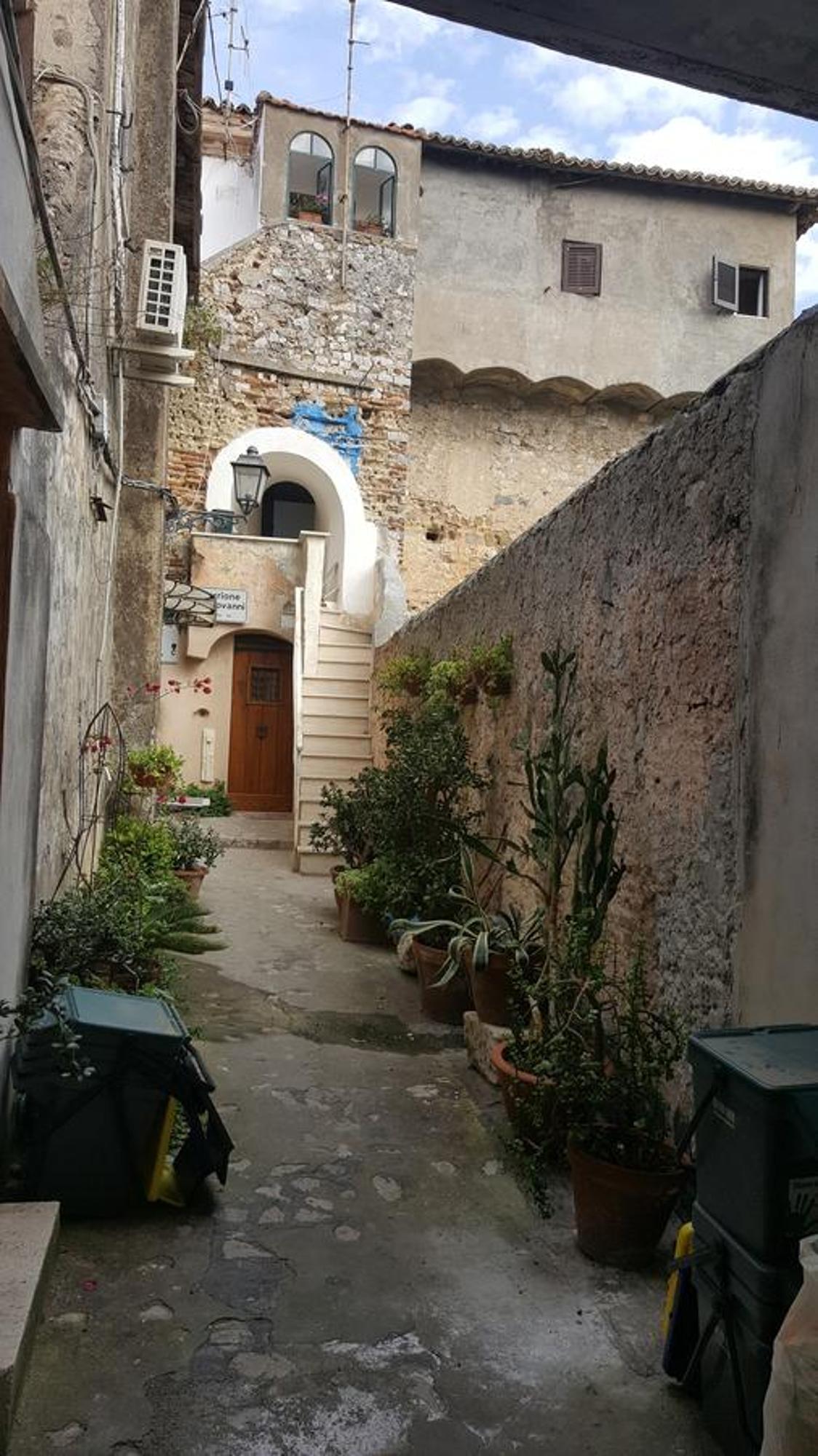 Torrione San Giovanni II Terracina Exterior foto